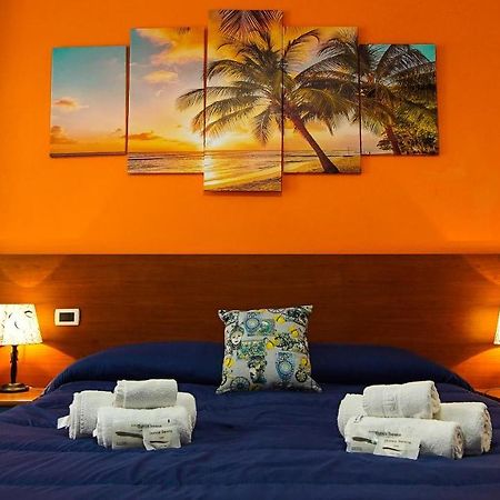 Baia Di Naxos Aparthotel Giardini Naxos Ngoại thất bức ảnh