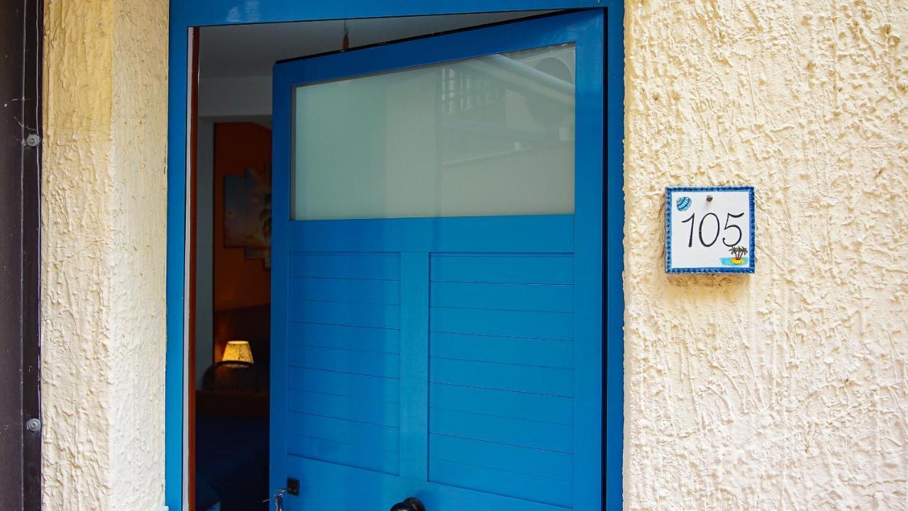 Baia Di Naxos Aparthotel Giardini Naxos Ngoại thất bức ảnh