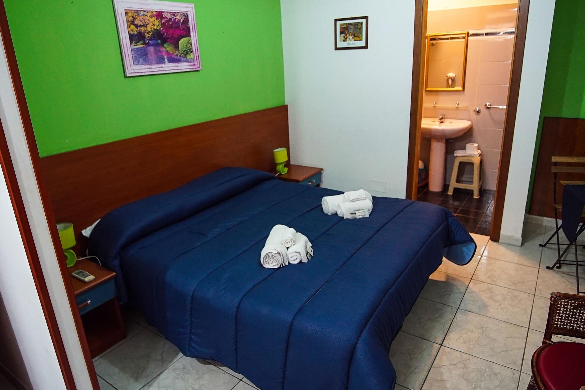 Baia Di Naxos Aparthotel Giardini Naxos Ngoại thất bức ảnh