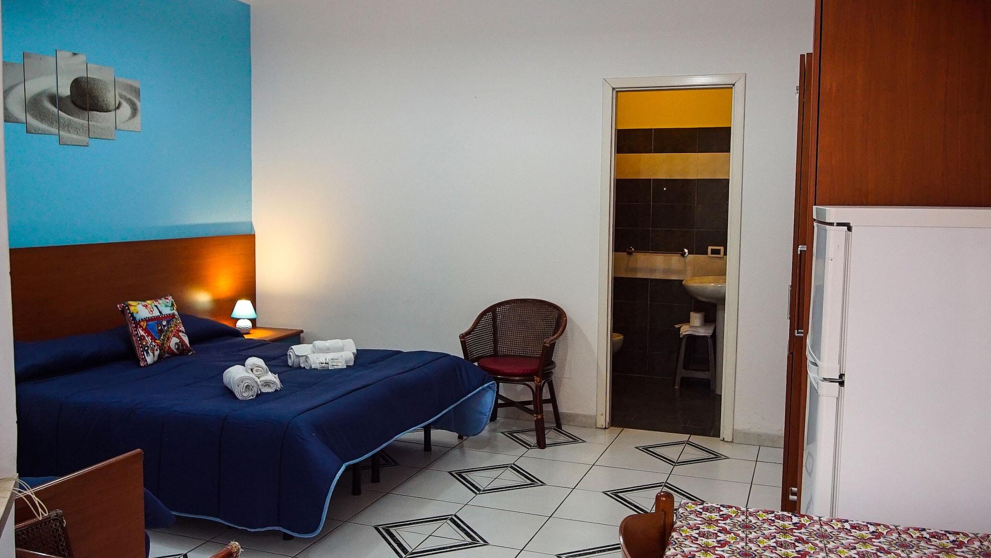 Baia Di Naxos Aparthotel Giardini Naxos Ngoại thất bức ảnh