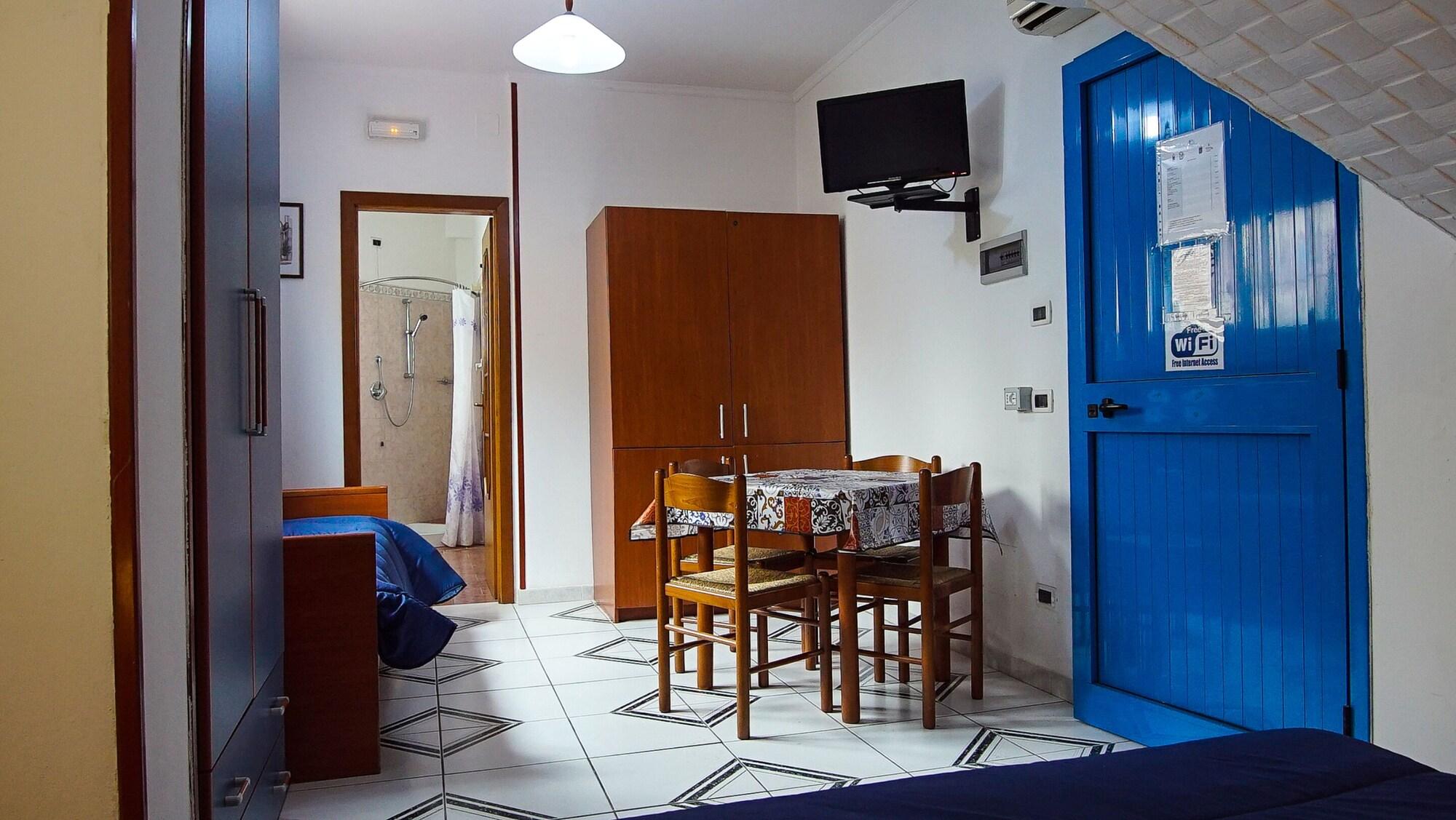 Baia Di Naxos Aparthotel Giardini Naxos Ngoại thất bức ảnh